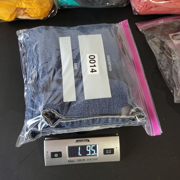 H&M Womens 90s Baggy Denim Blue Jeans Size 12 High Rise Raw Hem Loose Distressed - Picture 12 of 12